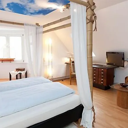 Hotelpension Vitalis فندق