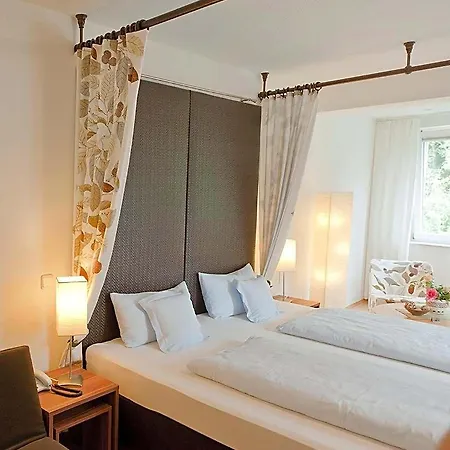 Hotel Hotelpension Vitalis 3*